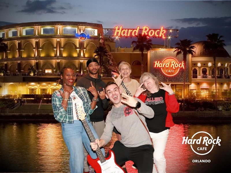 Allied Express team at industry training in Orlando, Florida